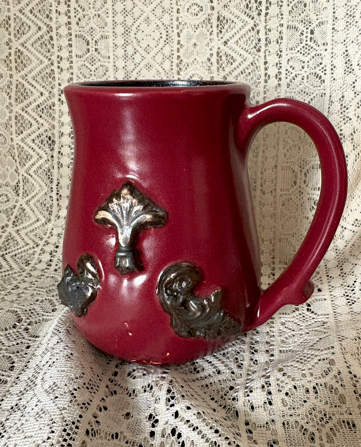Filigree Mug - Raspberry