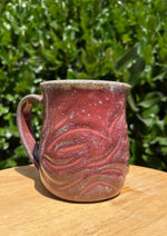 Load image into Gallery viewer, Melting Red Carved Mug - B
