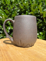Load image into Gallery viewer, Black Raw Carved Mug

