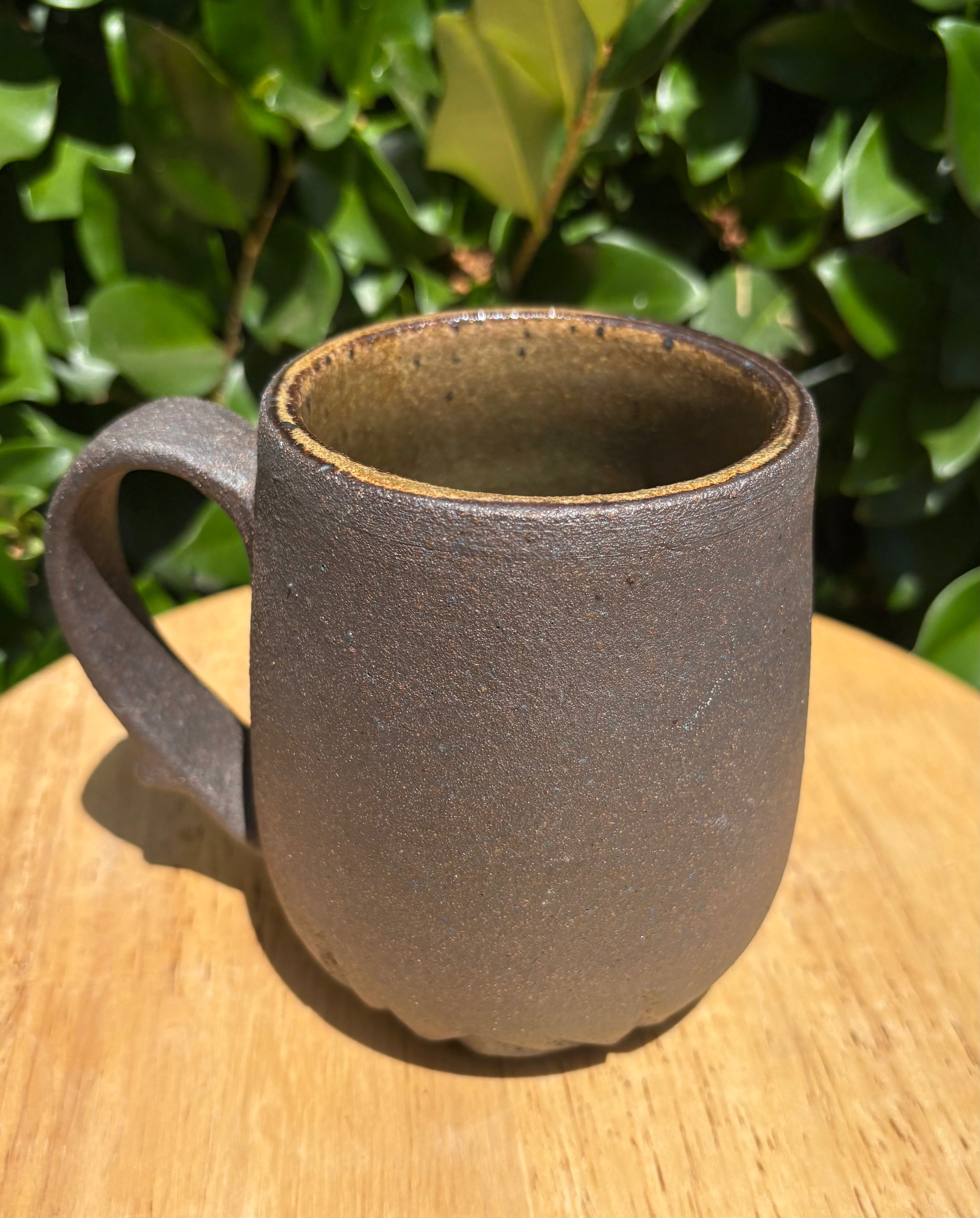 Black Raw Carved Mug