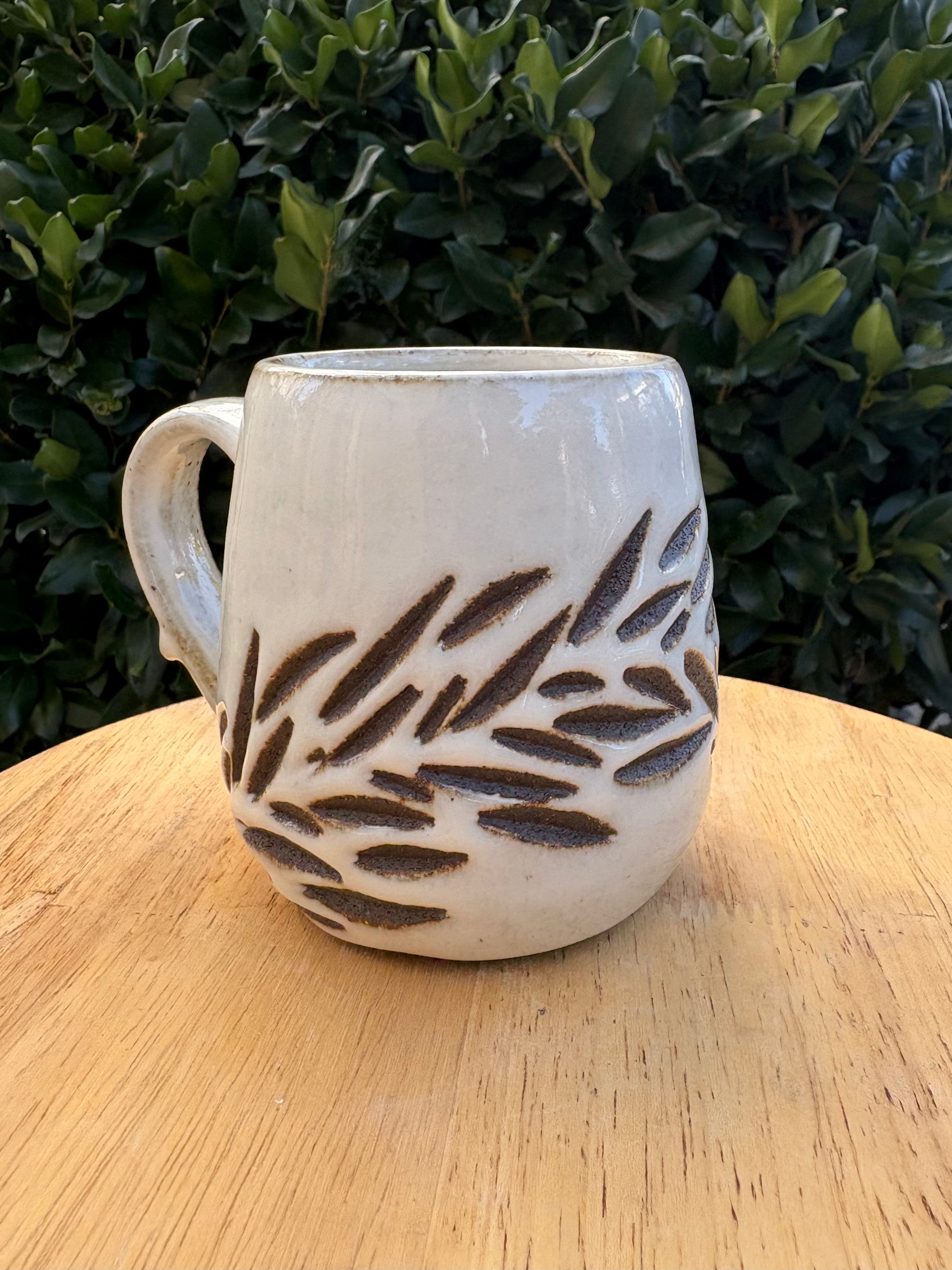 White Laurel Carved Mug