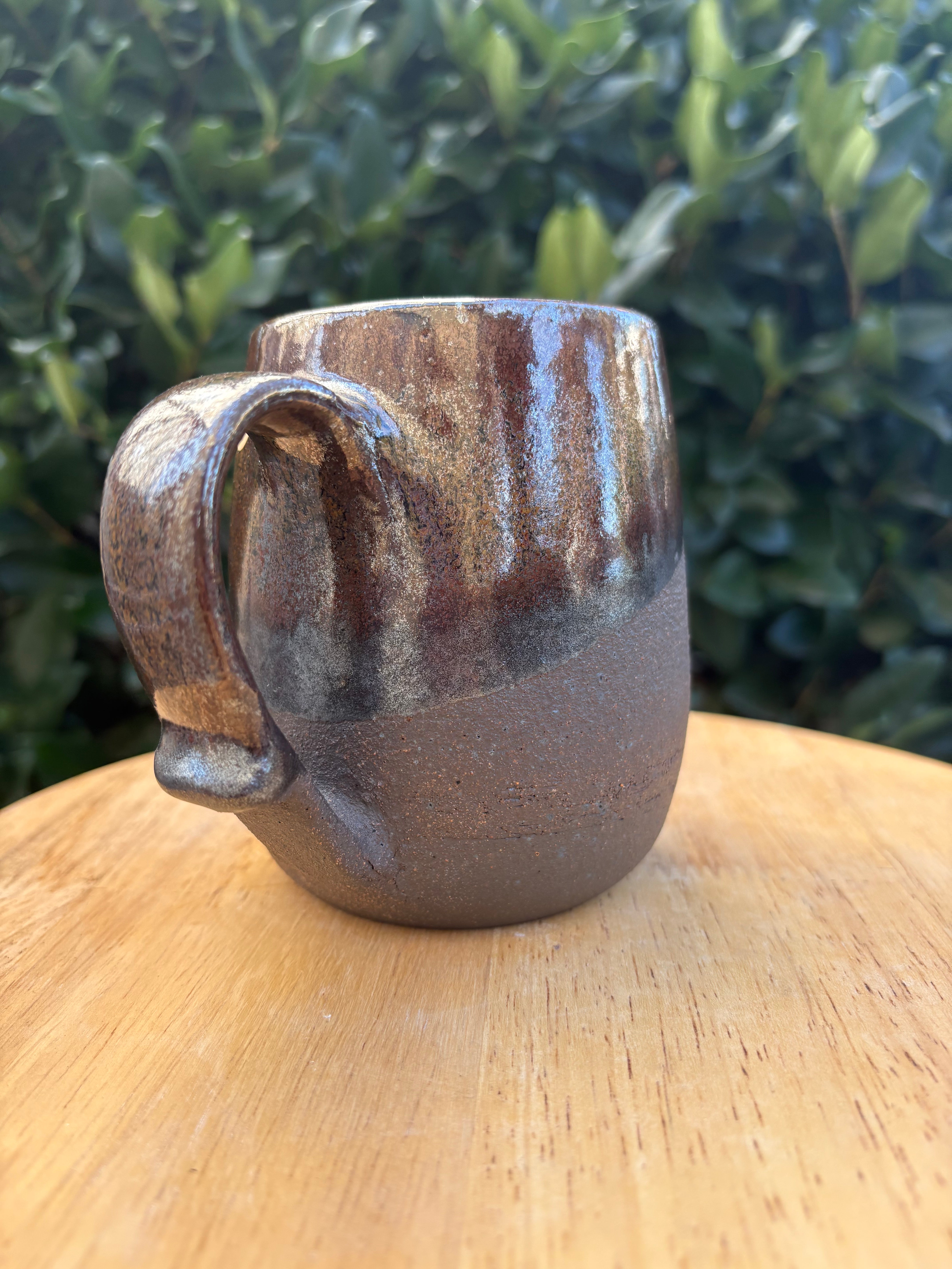 Reflective Black Mug *slight superficial crack on handle side