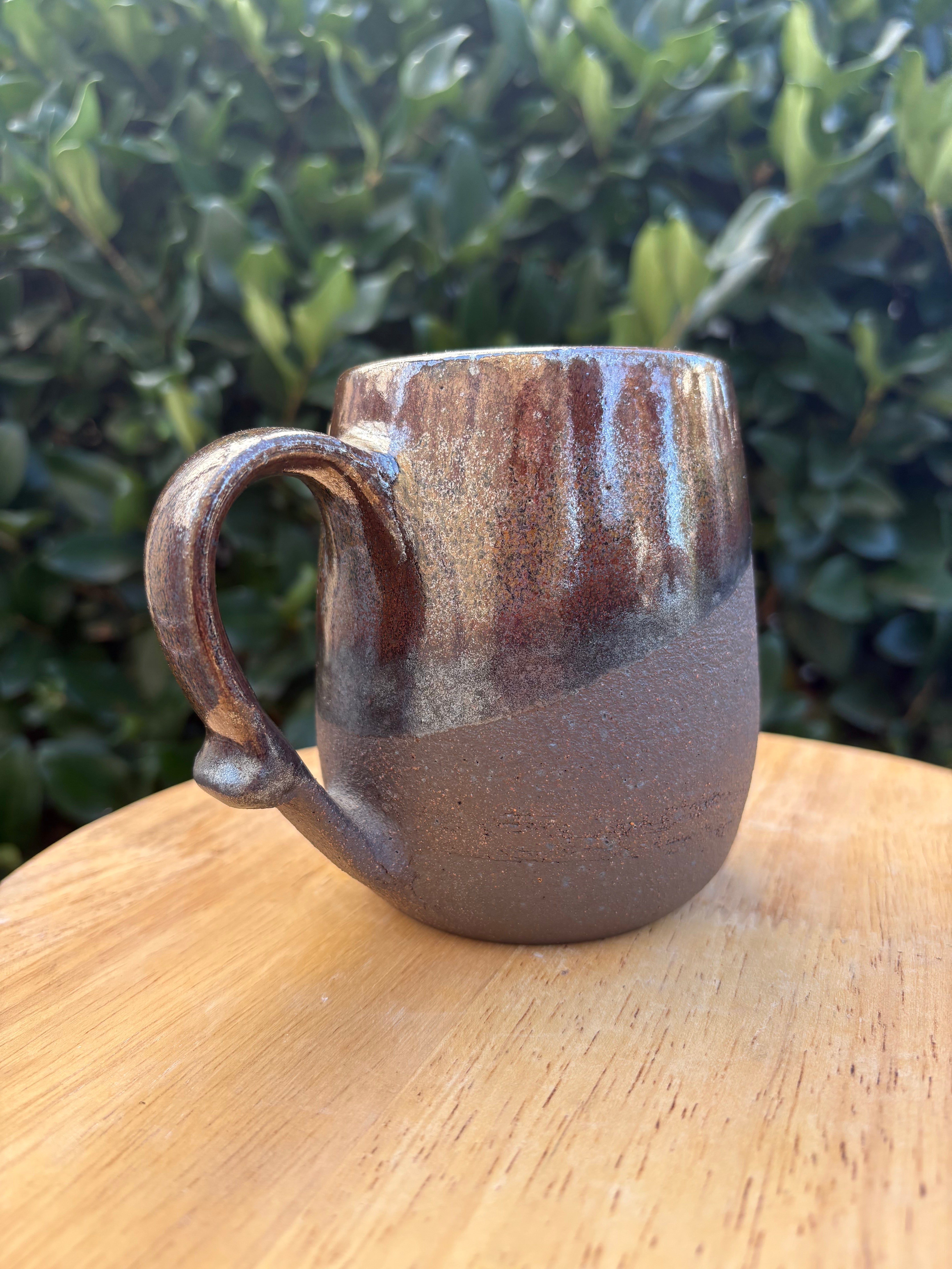 Reflective Black Mug *slight superficial crack on handle side