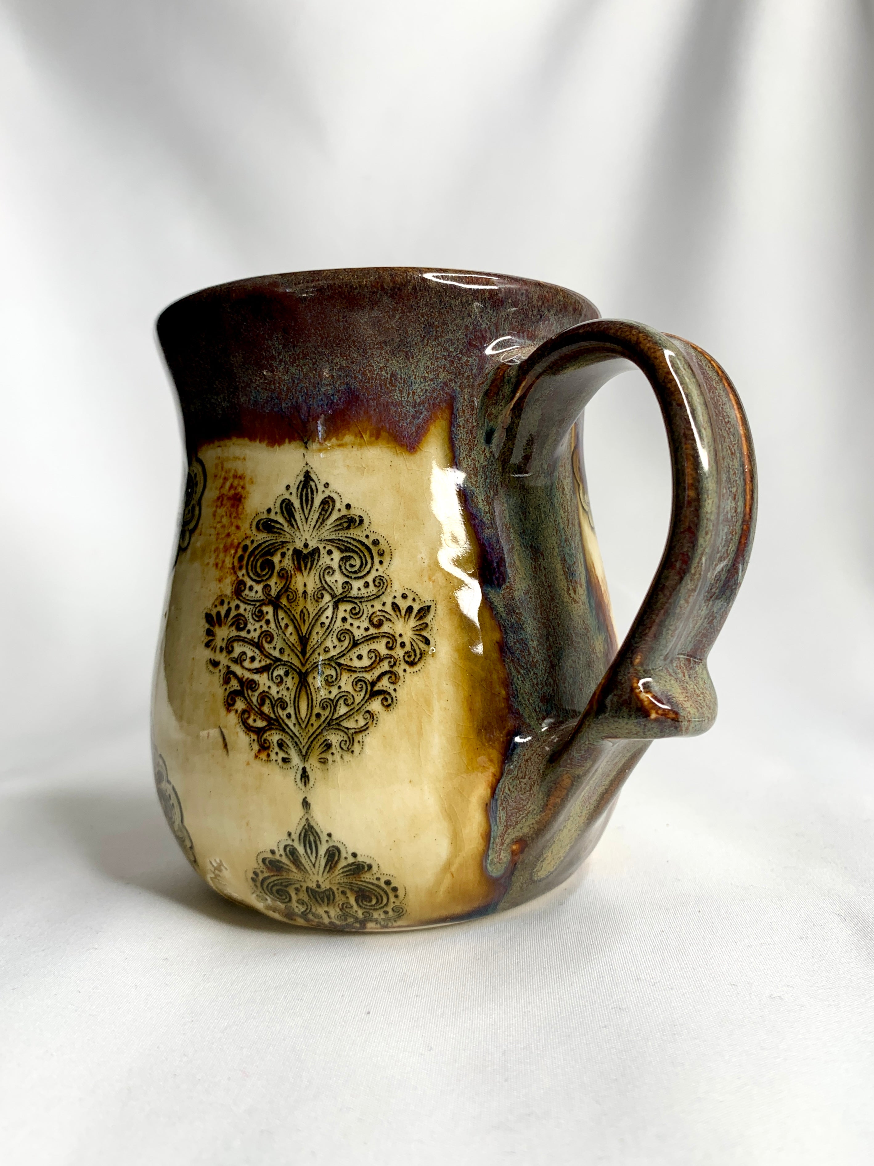 Victorian Lace Mug