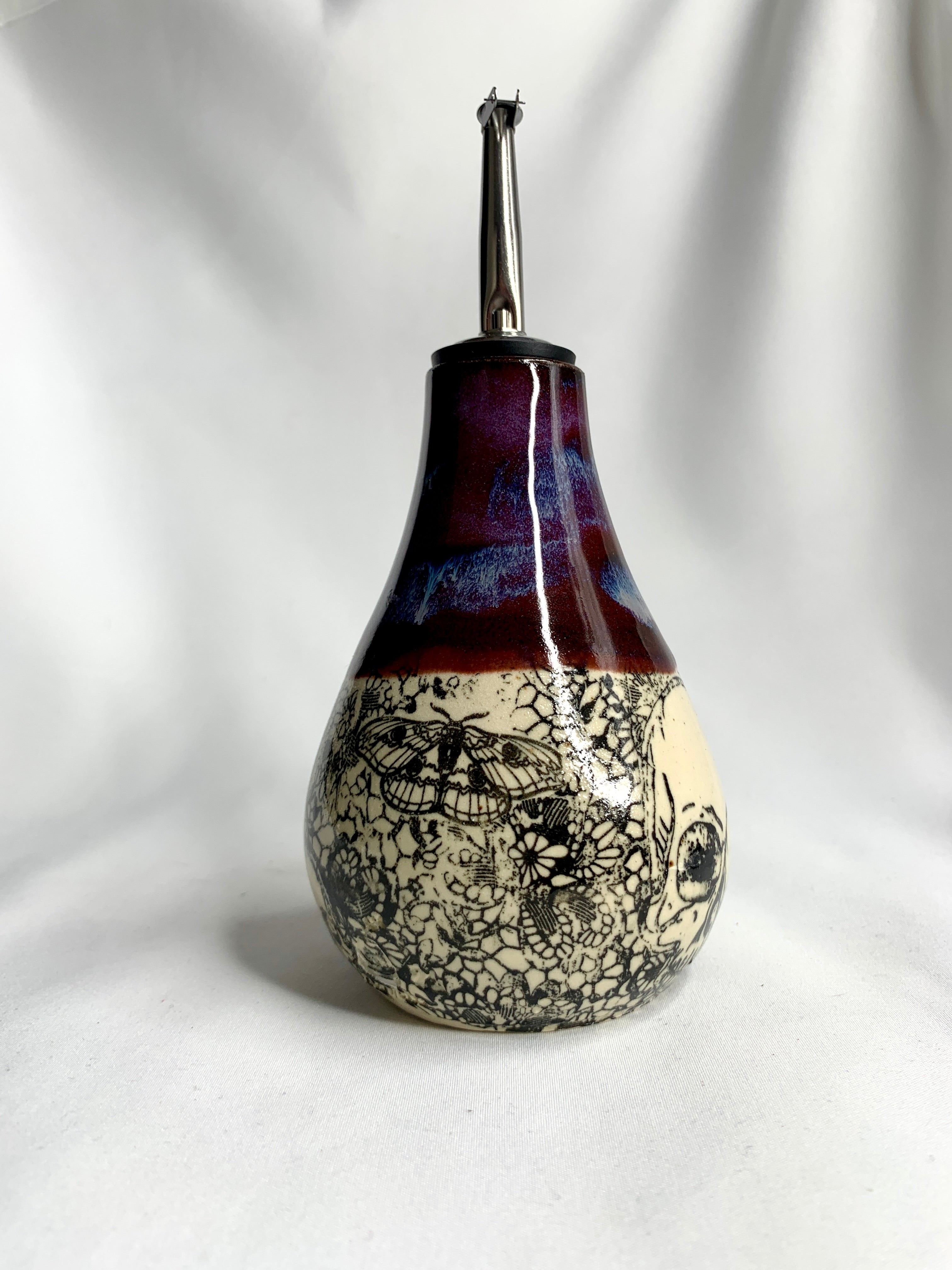 Lace Catacomb Oil Bottle - B