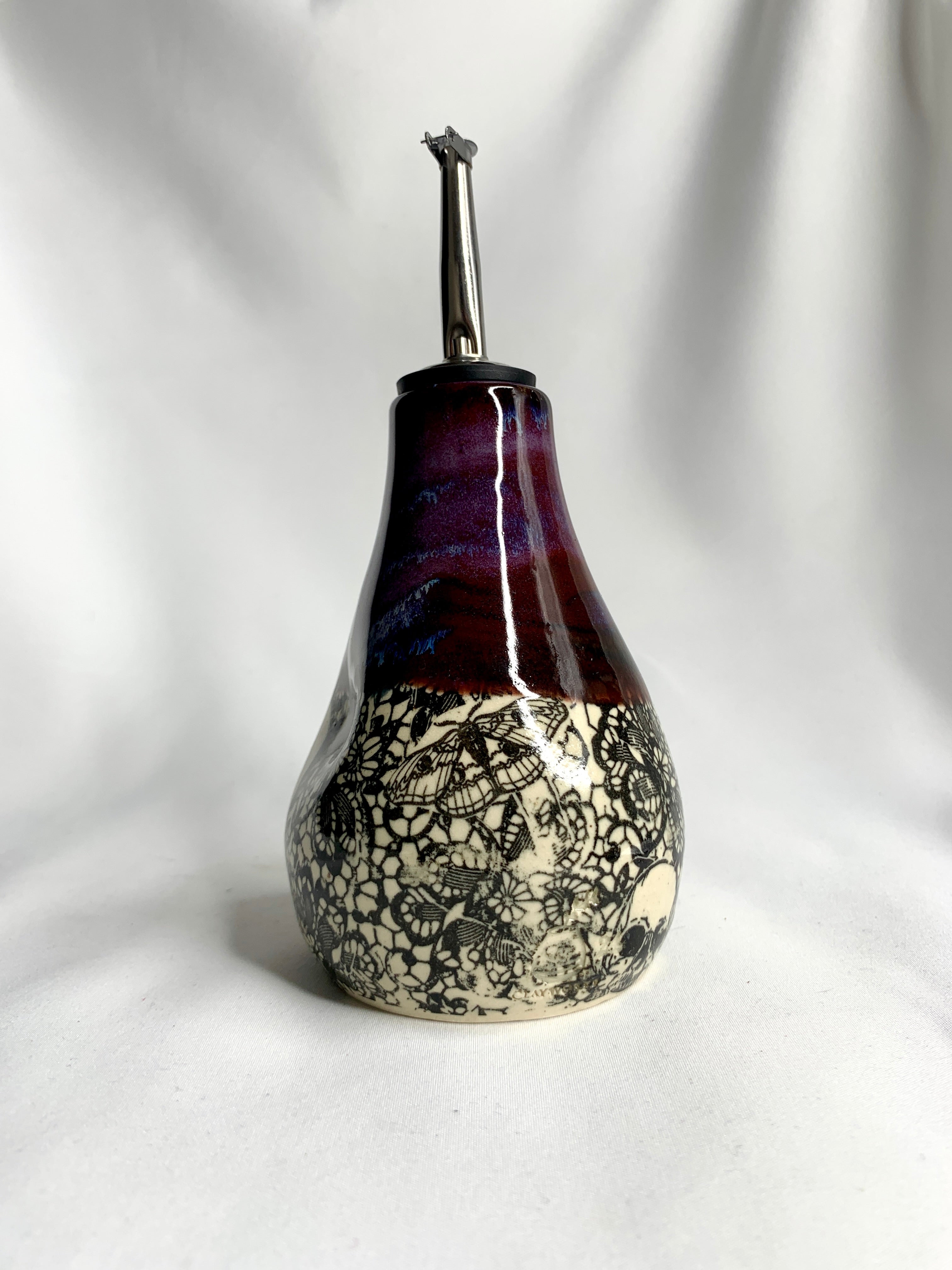 Lace Catacomb Oil Bottle - C