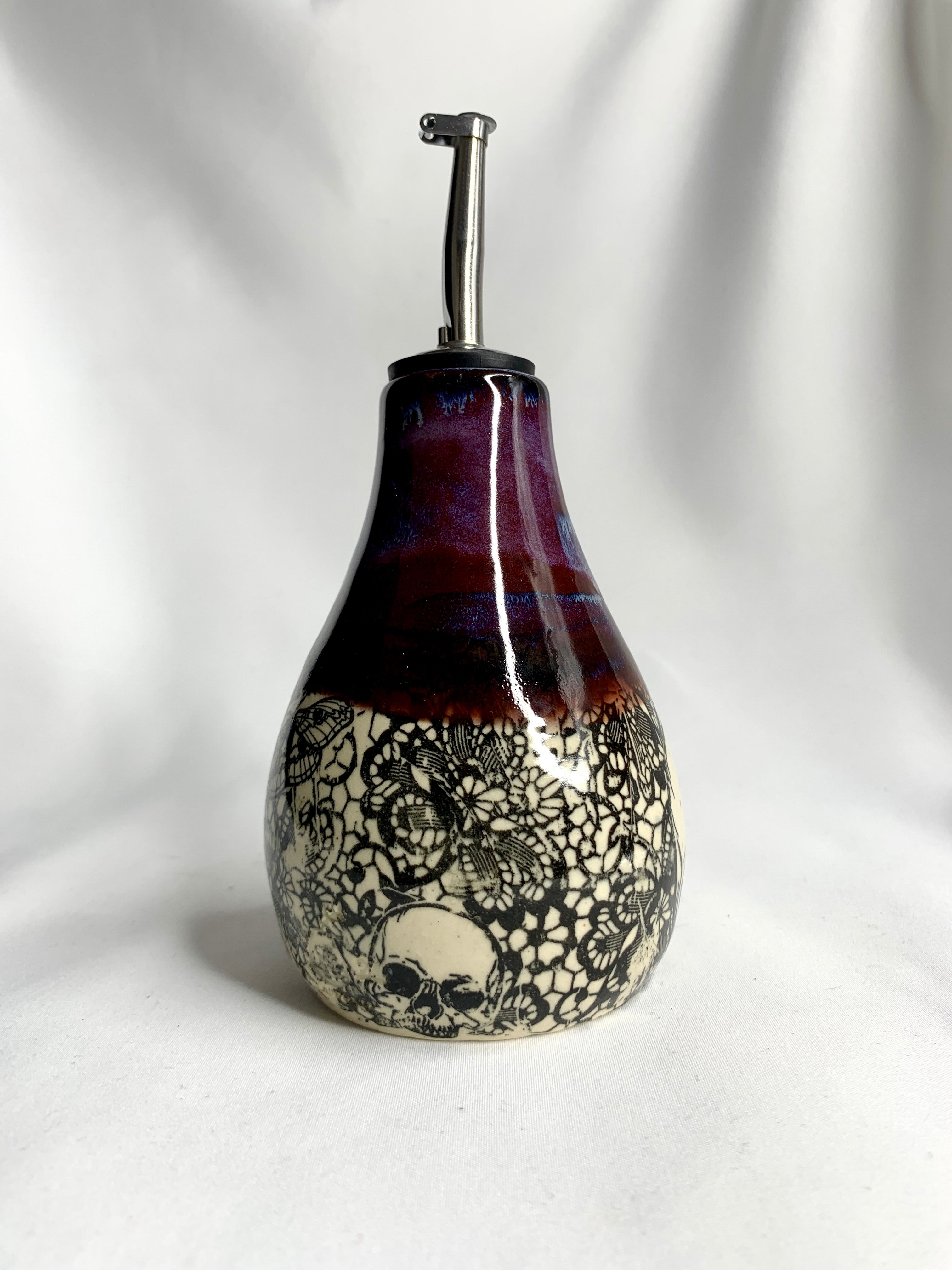 Lace Catacomb Oil Bottle - C