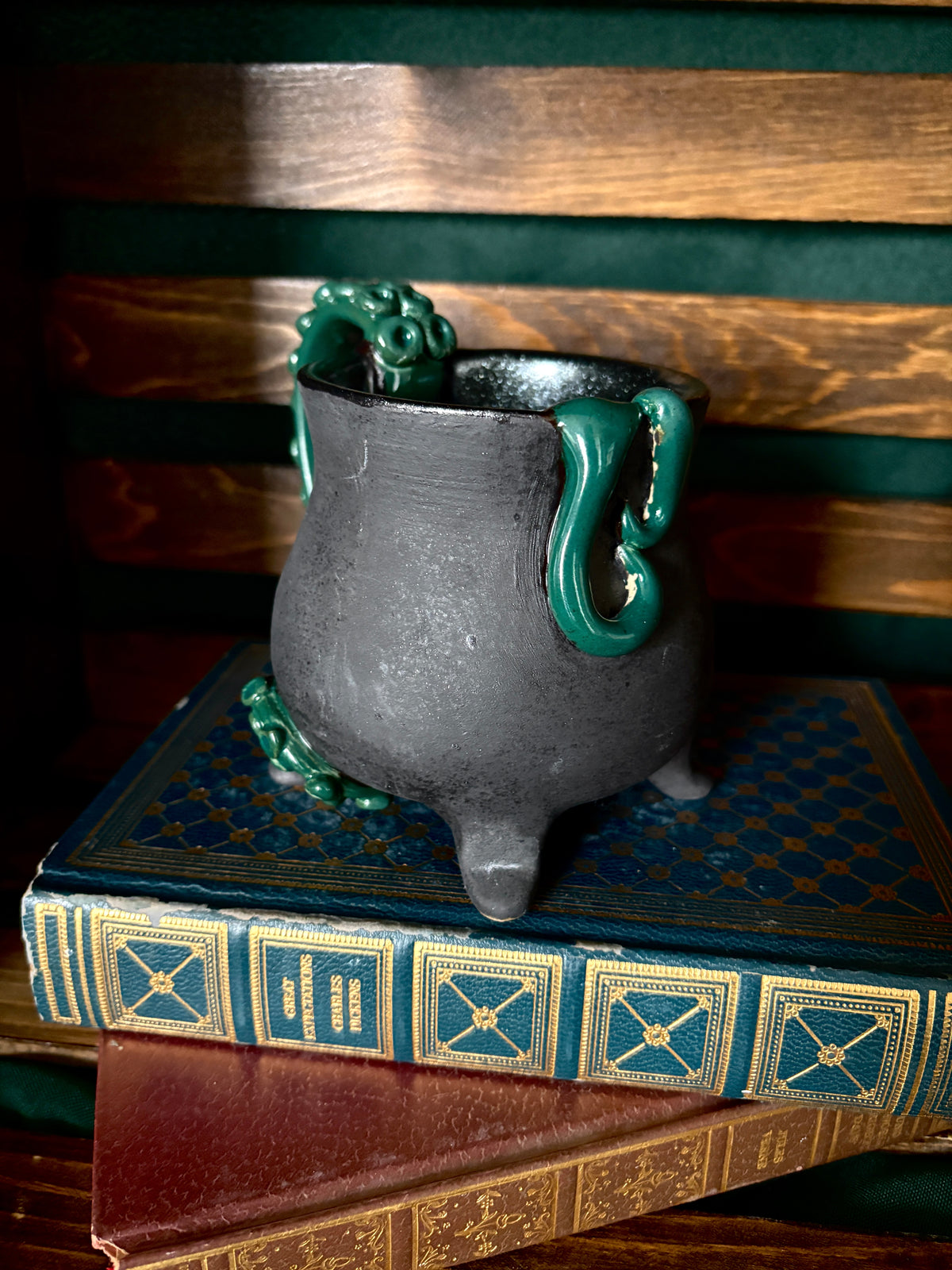 Emerald Tentacle Mug (Matte Base)